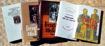 Buchcover: Freud und sein Vater. Ausländische Ausgaben
